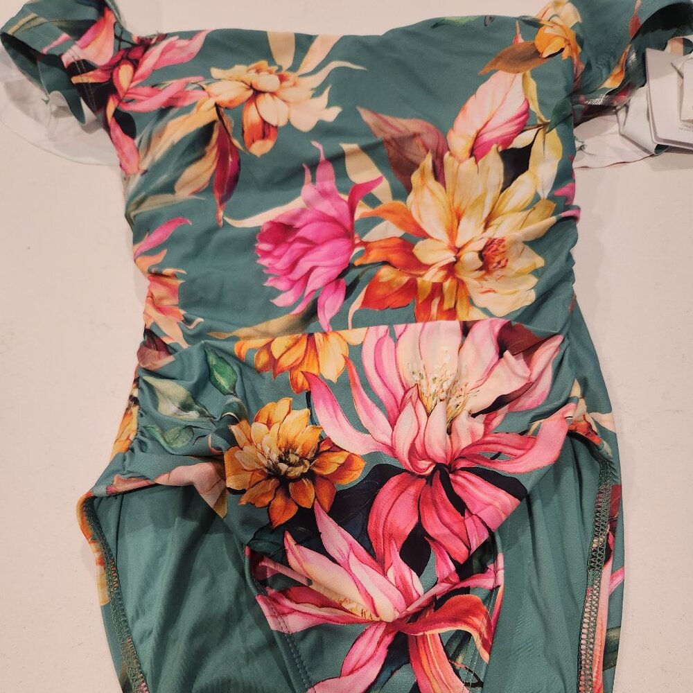 NEW Swimsuit from La Blanca Size 8  SALE